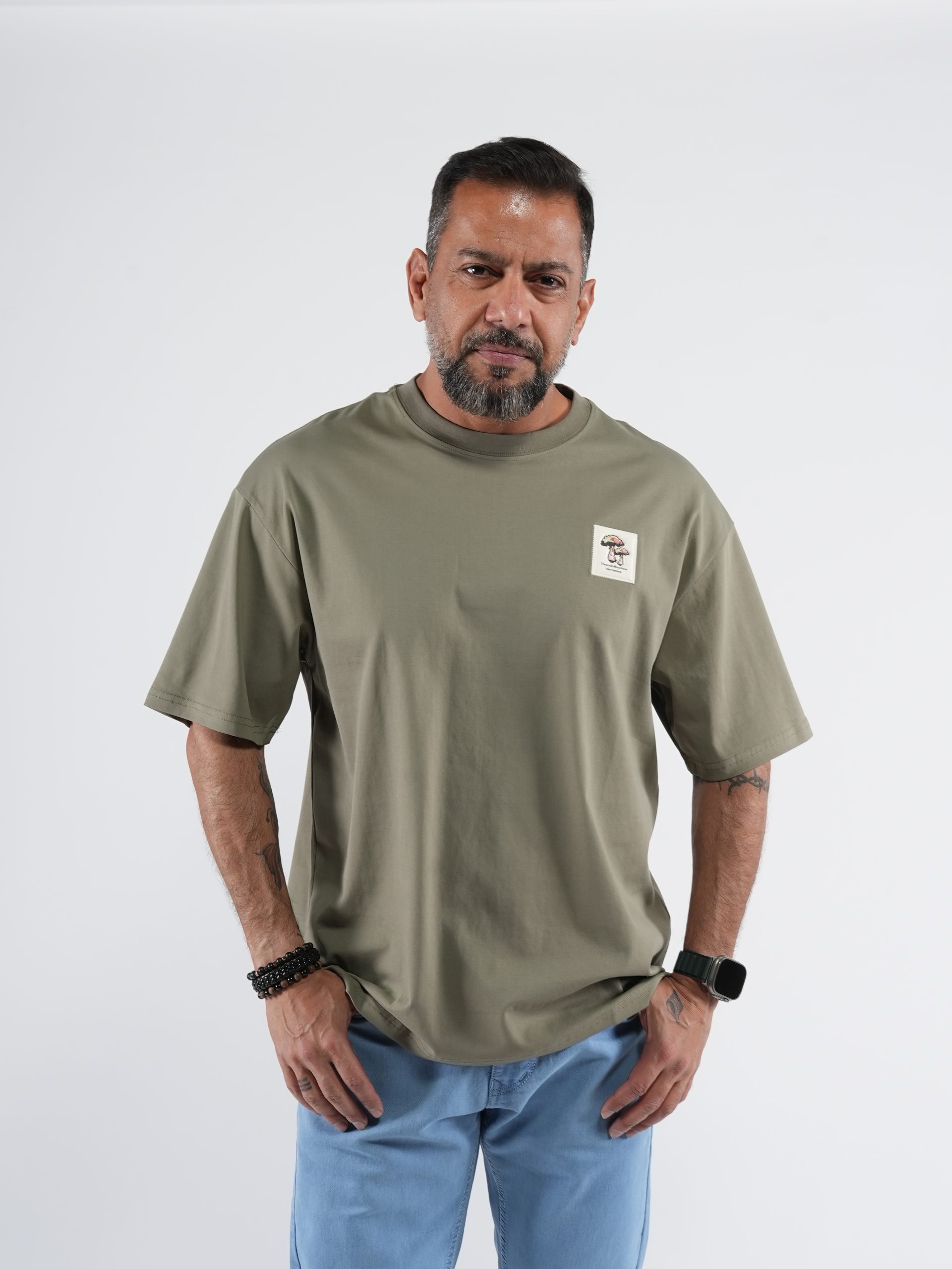 Men’s Oversized Dropped-Shoulder Tee – Casual Wear